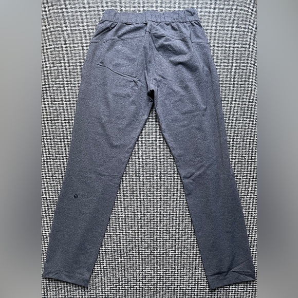 Lululemon On The Fly Crop Pant - Picture 7 of 8